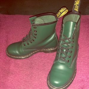 Dr. Martens 1460 Green Boot
